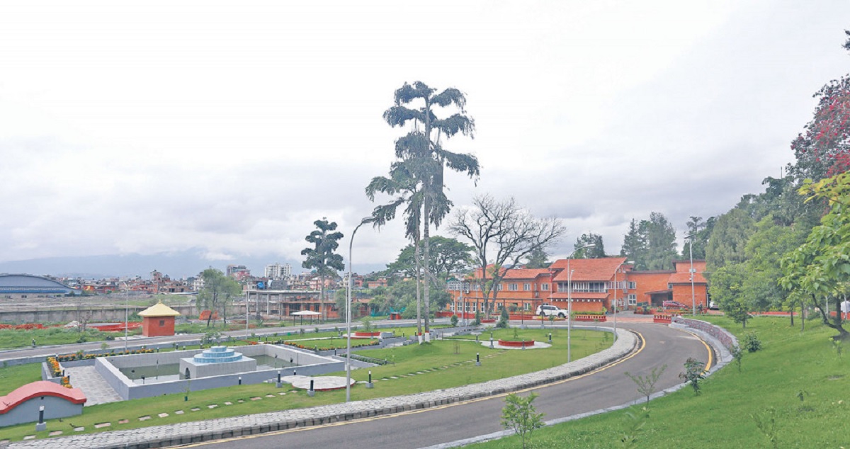 ललिता निवास प्रकरणः सीआईबीले पक्राउ गर्न थालेपछि भूमिगत हुँदै कर्मचारी