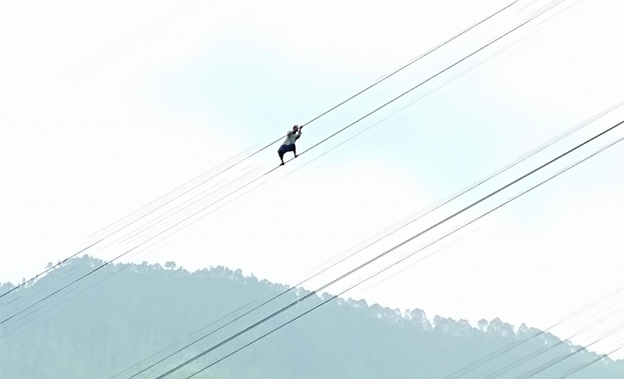 प्रसारण लाइनमा व्यक्ति चढ्दा विद्युत् प्राधिकरणको १ करोड रुपैयाँभन्दा धेरै नोक्सानी
