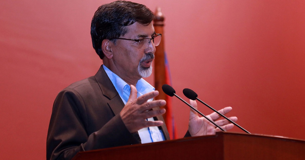 बजेट निर्माणमा बिचौलिया प्रयोग गर्ने अर्थमन्त्रीबारे शीर्ष नेताबीच छलफल हुने